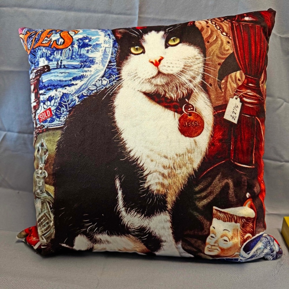 CUSHION, TUXEDO CAT ON BOTH SIDES, 16 X 16 INCHES, FULL COLOUR, NEW IN ORIGINAL